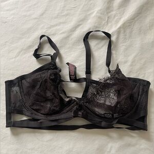 Victoria's Secret Very Sexy Black Unlined Strappy Demi Bra NWOT 34D